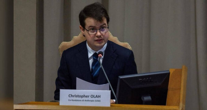 Cofundador da Anthropic diz no Vaticano que IA não pode ficar apenas nas mãos das big techs