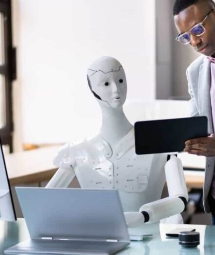 Seu emprego está em risco? O que a IA mudou no mercado de trabalho – e como se adaptar