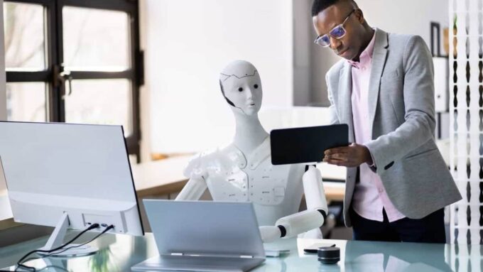 Seu emprego está em risco? O que a IA mudou no mercado de trabalho – e como se adaptar