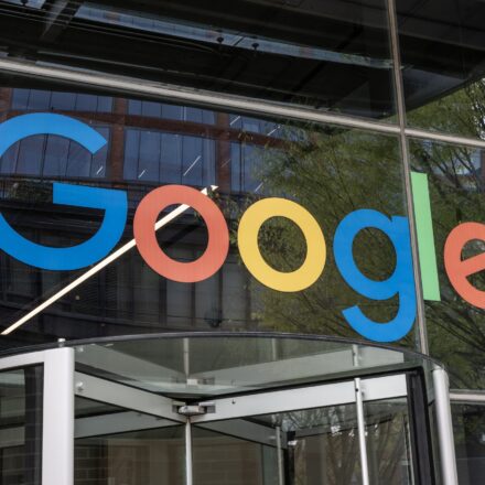 AGU notifica Google e cobra remoção de vídeos com apostas ilegais no YouTube AGU notifica Google e cobra remoção de vídeos com apostas ilegais no YouTube