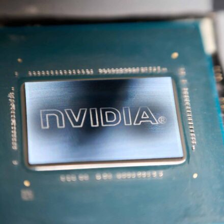 Nvidia garante até US$ 105 bilhões para novo data center da OpenAI