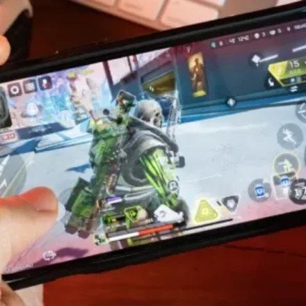 Celular domina entre gamers da América Latina, aponta pesquisa Celular domina entre gamers da América Latina, aponta pesquisa