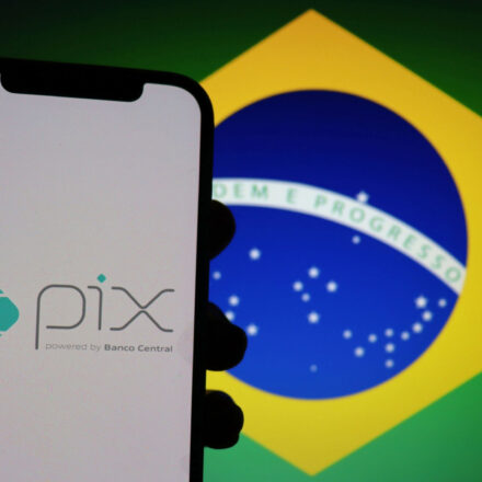 ‘Mudou a lógica do dinheiro no Brasil’: conheça a história do Pix