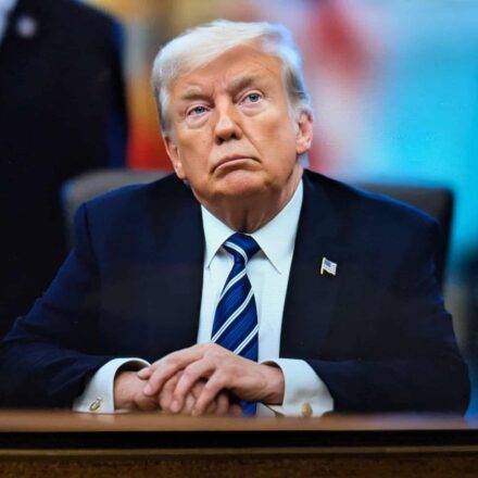 Inteligência superior? Extrema? Suprema? Trump abre enquete para trocar o nome da inteligência artificial