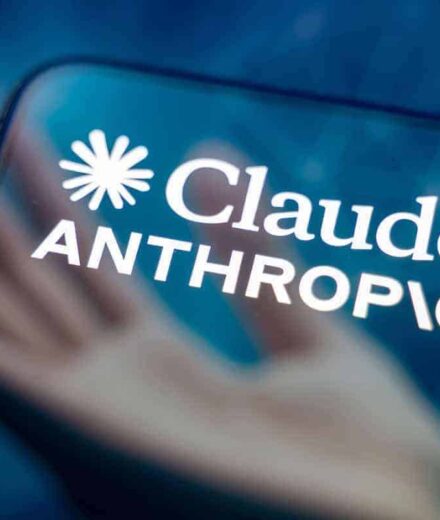 Anthropic lança Claude Sonnet 5.5 mais rápido e até 30% mais barato para tarefas do dia a dia