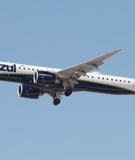 American Airlines compra 8% da Azul após aval do Cade com restrições