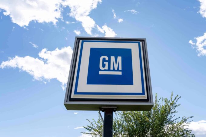 GM usa inteligência artificial para acelerar desenvolvimento de carros